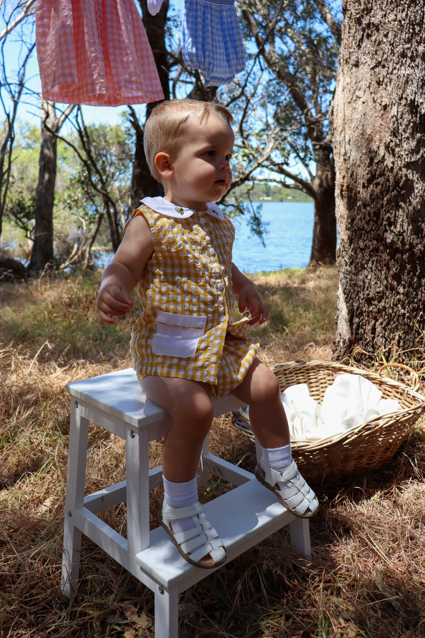 Bébé Abeille Two Piece Set